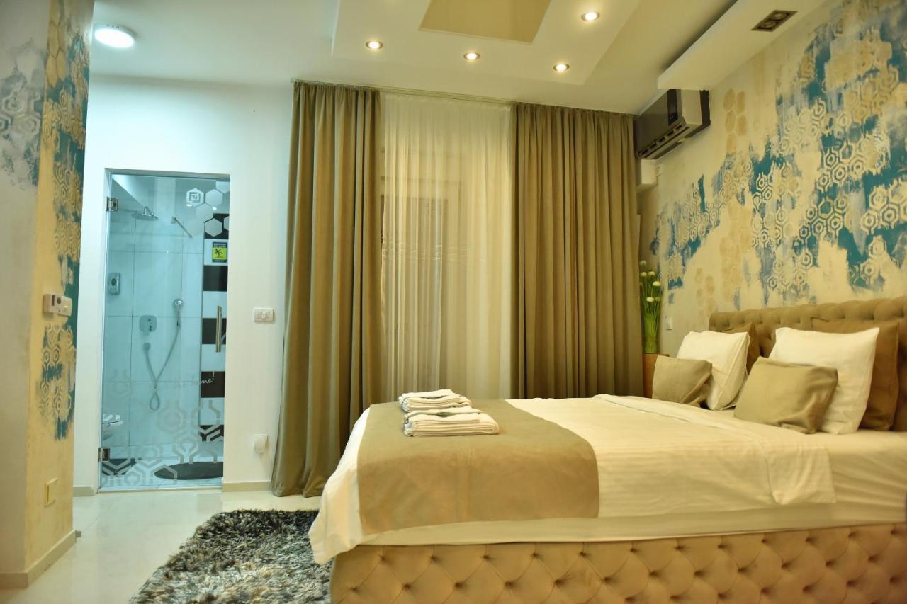 Design Apartment Premium Spa Lux 4 Star "Dubai" Completely Private Wellness & Spa Free Included Sauna & Jacuzzi & Salt Wall & Fire Place & 3D Ceilings & Business Wifi & Netflix & Keyless Code Entry & Full Smart App & Secure 2 Parking Place Ćuprija Extérieur photo