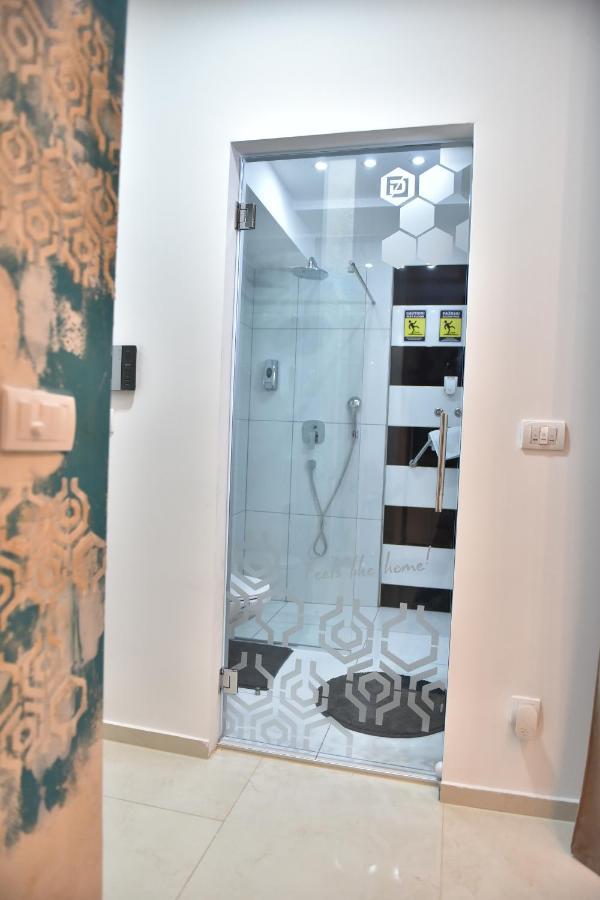 Design Apartment Premium Spa Lux 4 Star "Dubai" Completely Private Wellness & Spa Free Included Sauna & Jacuzzi & Salt Wall & Fire Place & 3D Ceilings & Business Wifi & Netflix & Keyless Code Entry & Full Smart App & Secure 2 Parking Place Ćuprija Extérieur photo